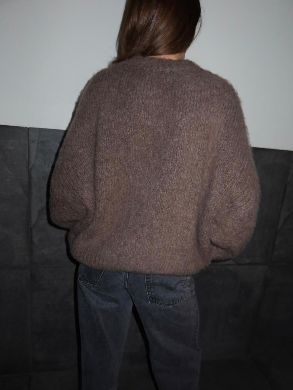Taupe knit trui